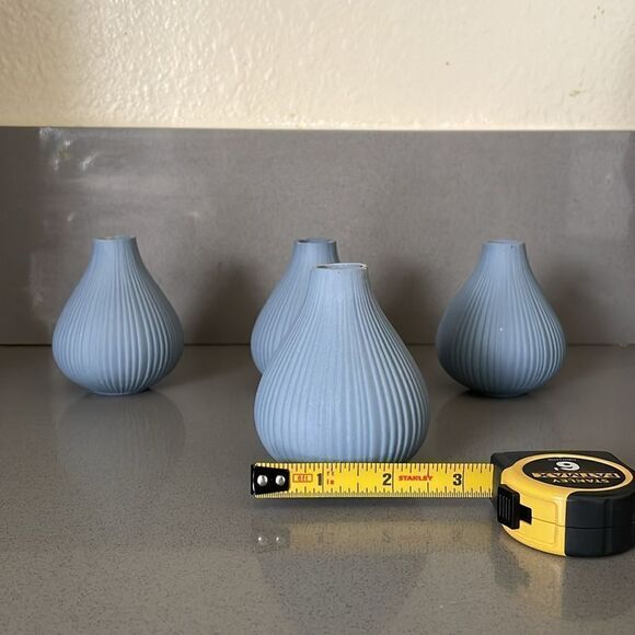Bed Bath & Beyond | 4 Set “Frost” Chive Small Ceramic Vase - Picture 3 of 7